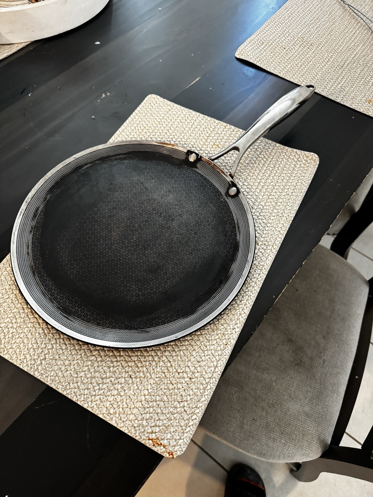 HexClad Hybrid 12 Griddle Non-Stick Fry Pan with Lid