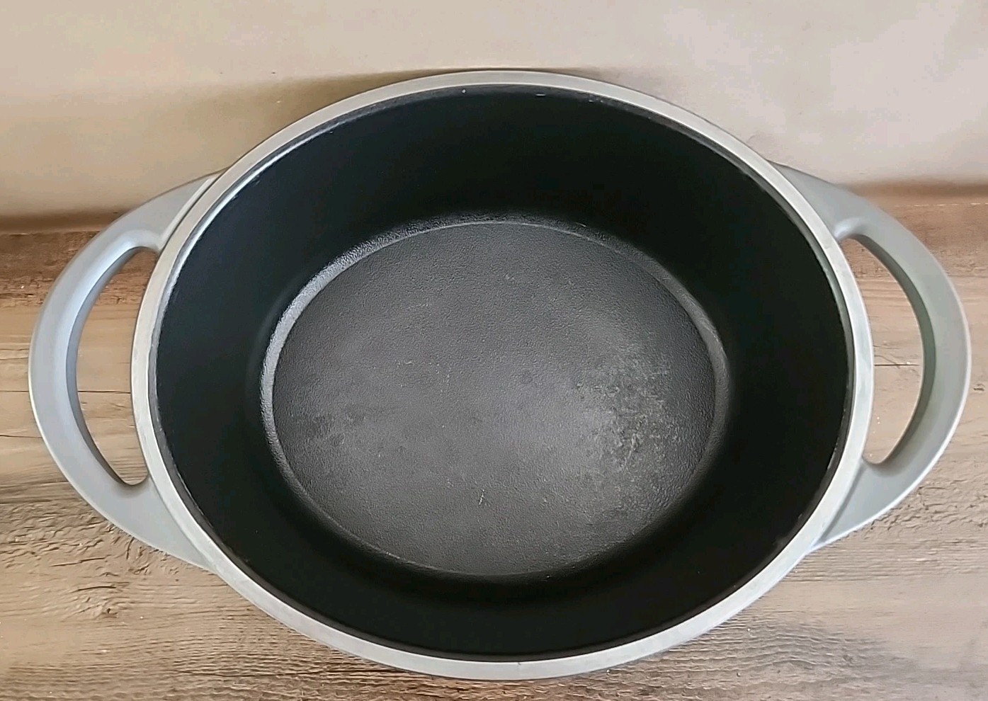 NORDIC WARE 6qt Dutch Oven/Roaster with Lid Cast Aluminum MADE IN USA
