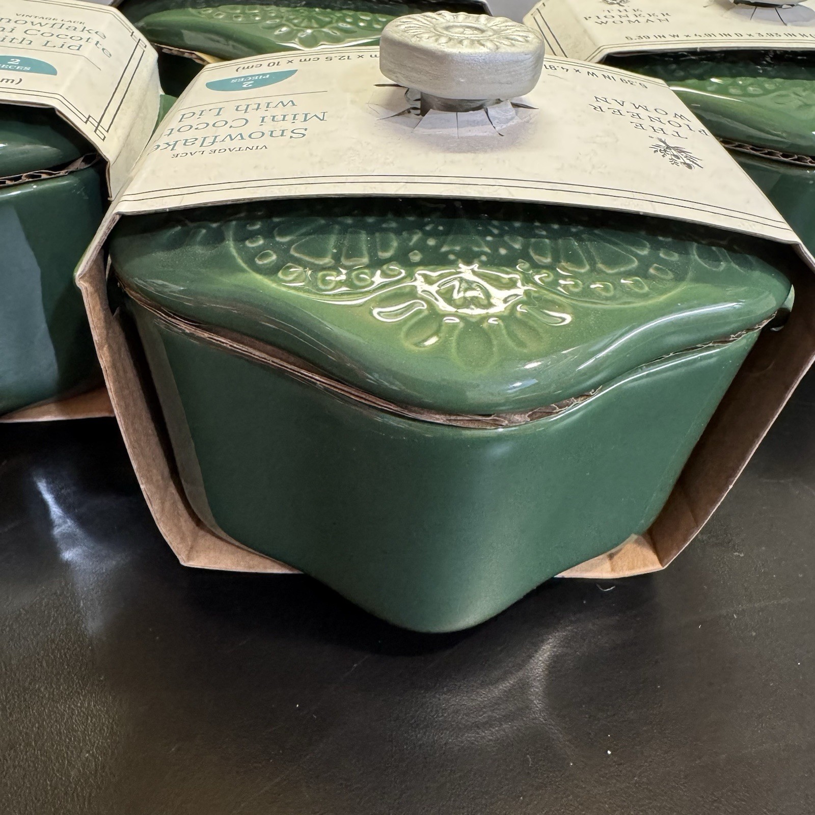 Pioneer Woman Stoneware Snowflake Cocotte with Lid – 2 Cup Mini Casserole Dish