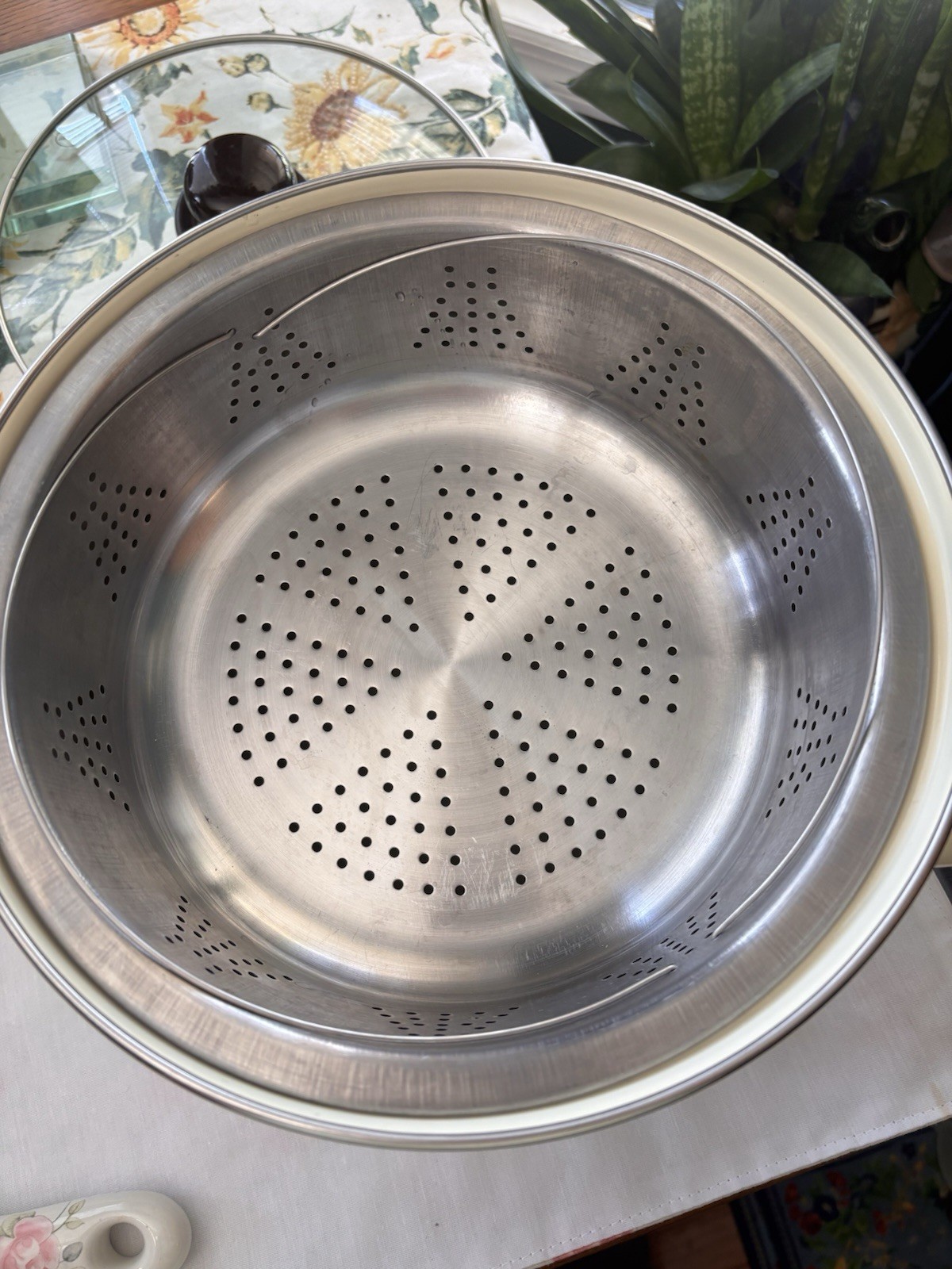 Vintage Pfaltzgraff Tea Rose Enameled 8 Qt Stock Pot with Steamer Insert Basket