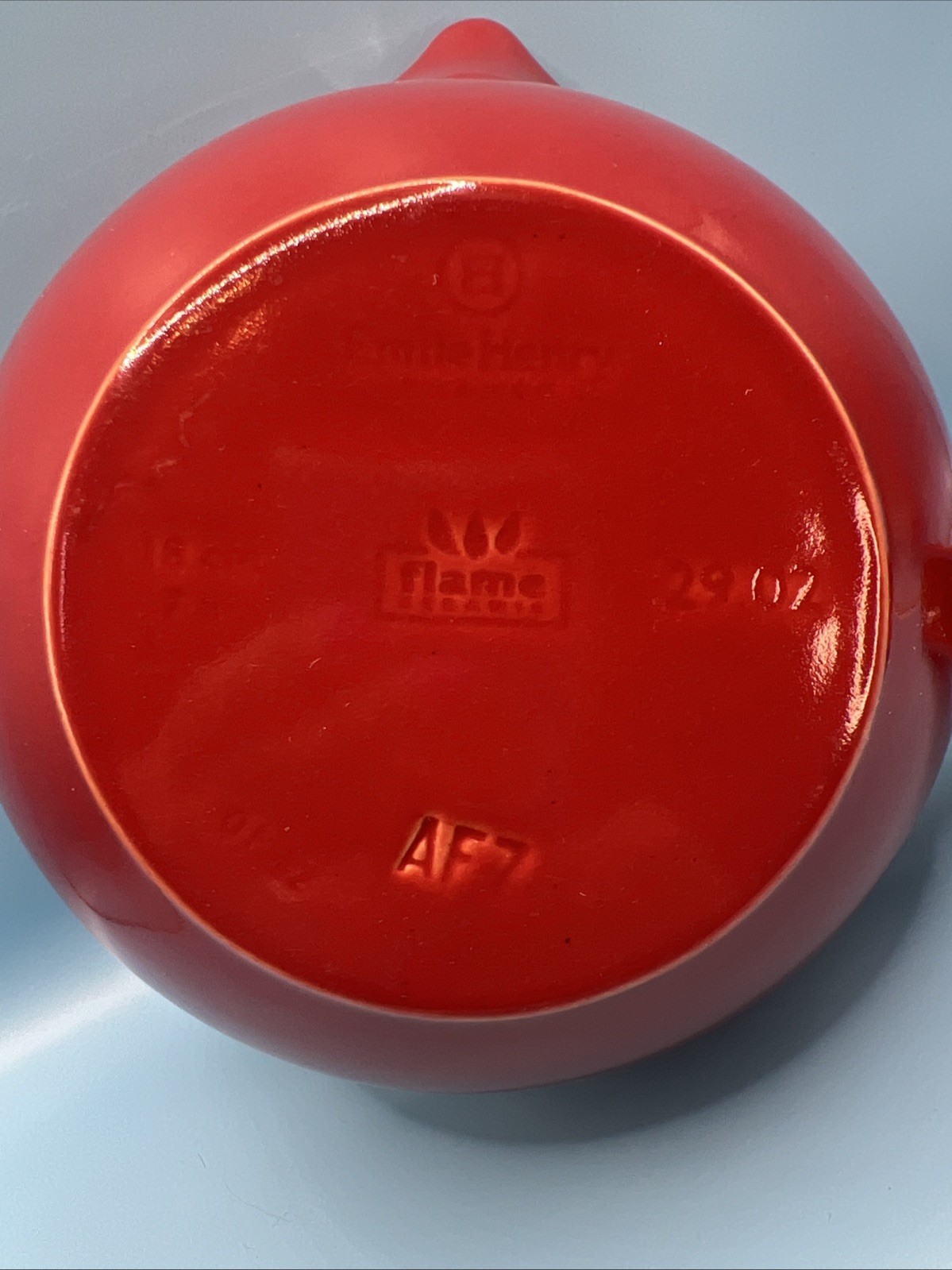 Emile Henry France 7″ Red Flame Ceramic BBQ Sauce Fondue Pouring Pot #2902
