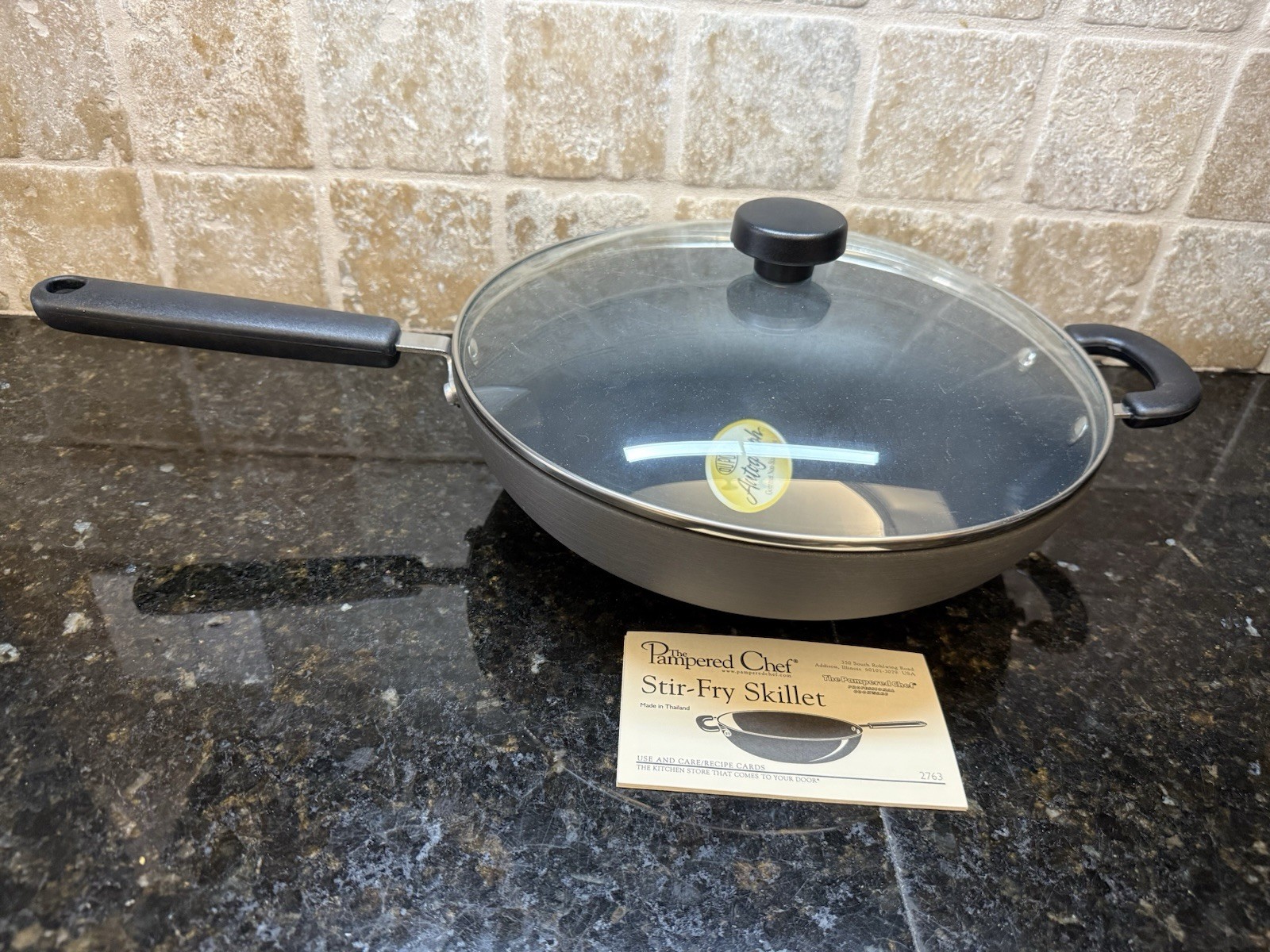 NEW Pampered Chef 12” Nonstick Stir Fry Skillet Professional Cookware 2763