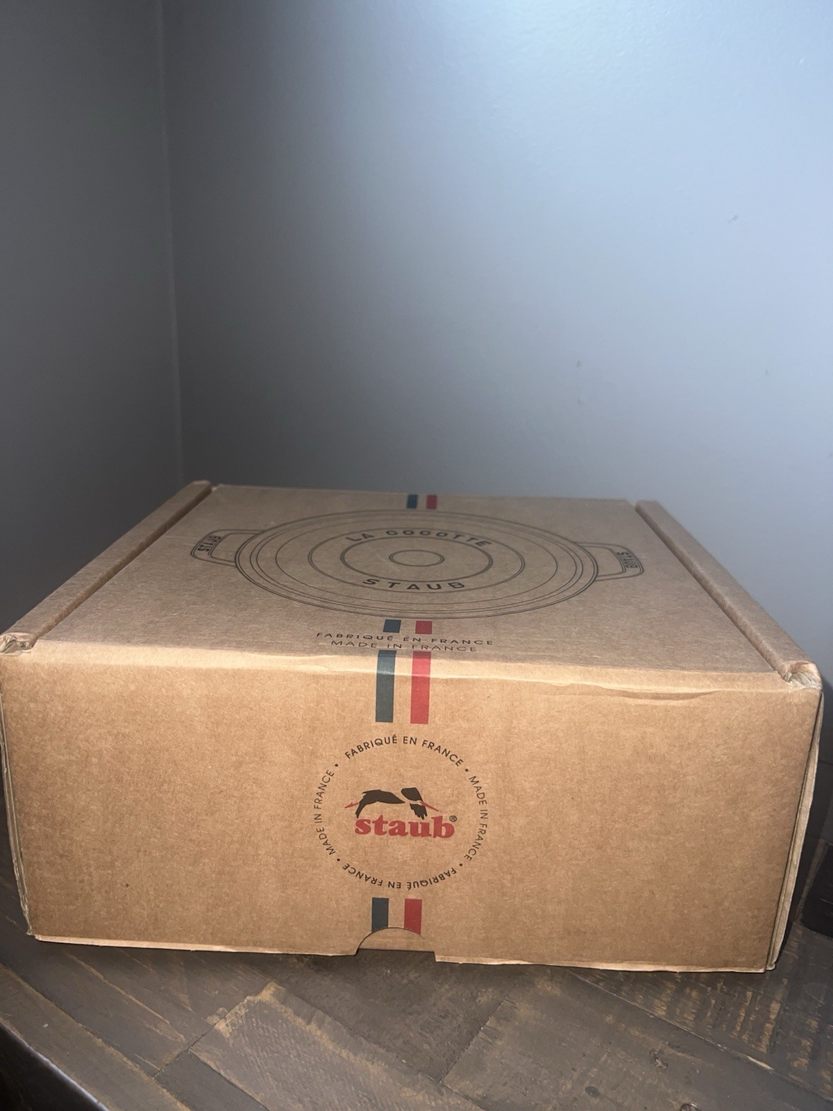 Staub Cocotte 24cm (3.7L) White Truffle Brand New In Box