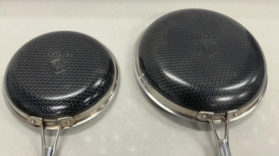 Hexclad 10 Inch Frying Pan + 8 Inch Frying Pan with Lids