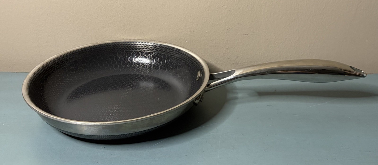 HEXCLAD 8″ Frying Pan Hybrid Stainless Steel Non-Stick Fry Pan (A9)