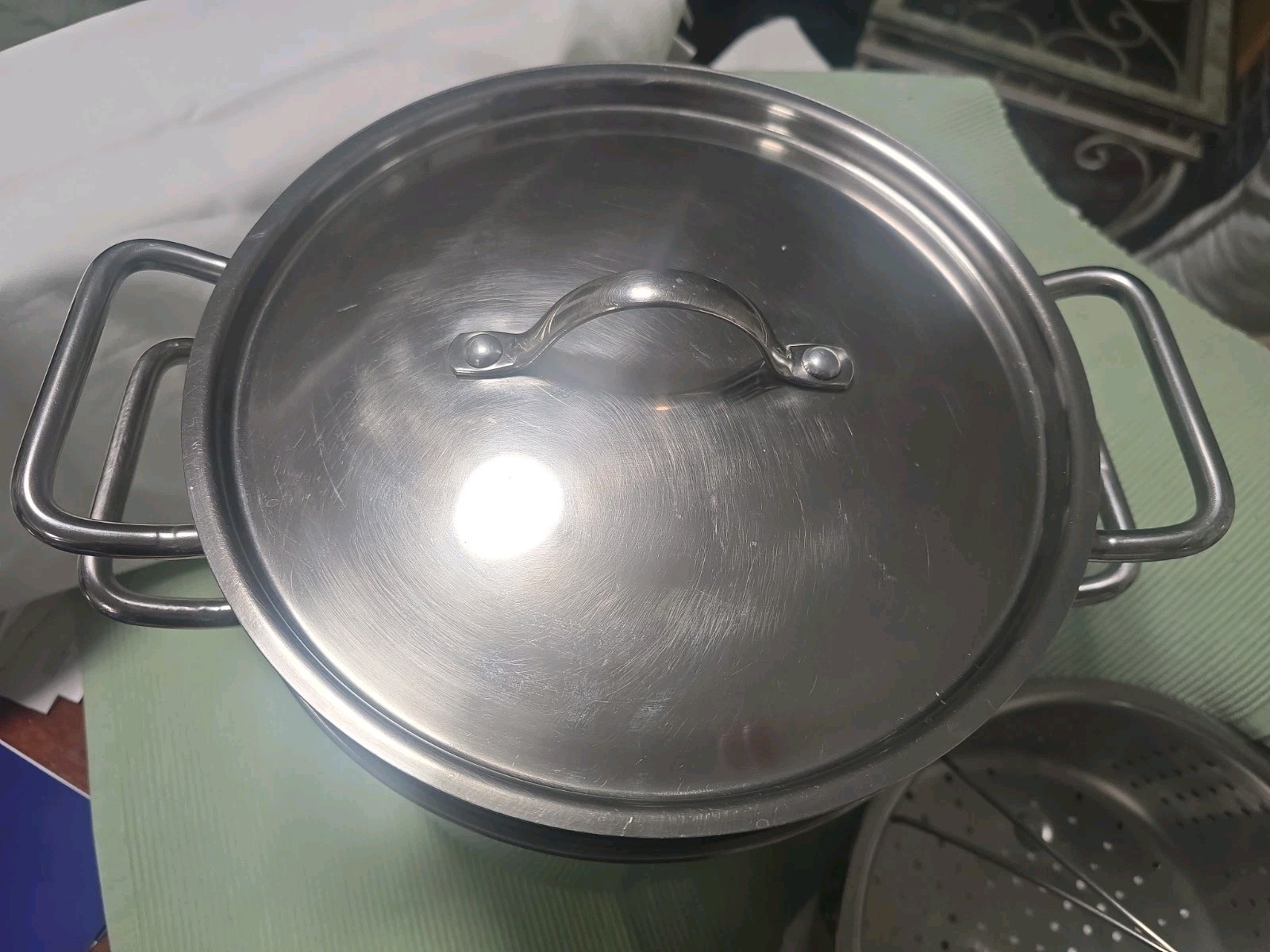 Kirkland Signature Professional 12 QT Stock Pot w/ 2 Steamers & Lid~Korea