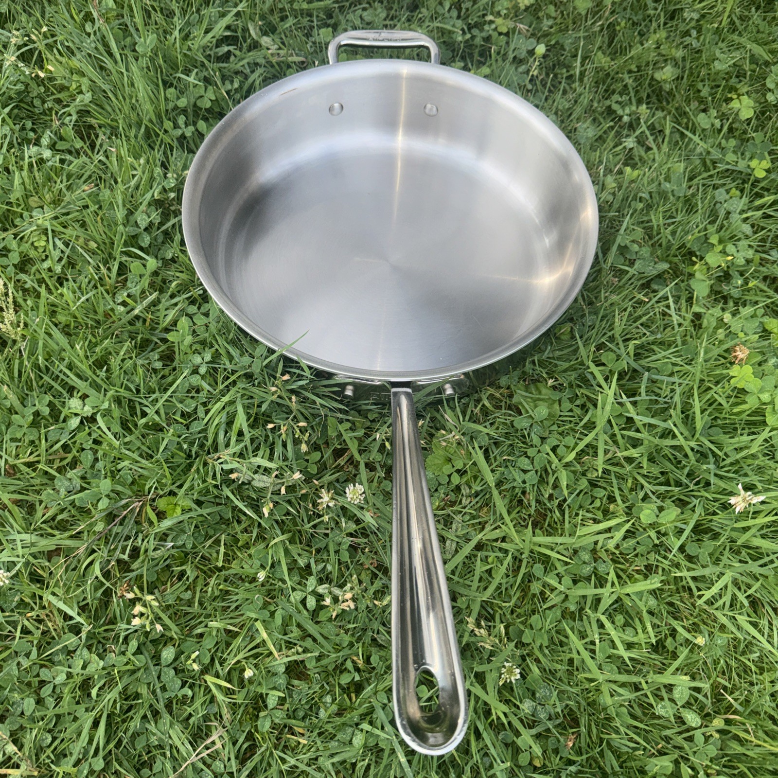 All-Clad D3® Tri-Ply Stainless-Steel Sauté Pan, size 4-Qt Diameter 11 1/4″