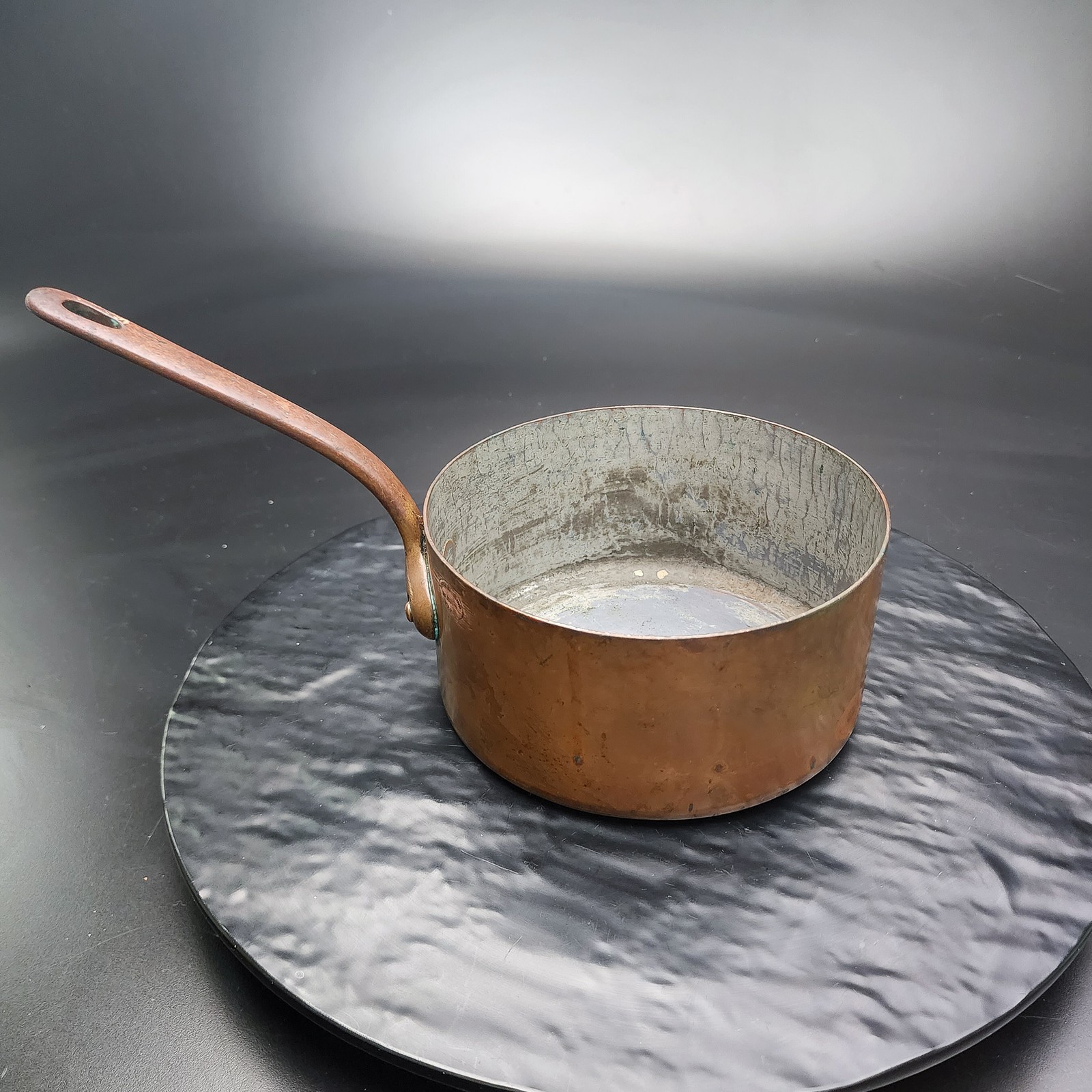 Old 2.8 lb Copper Pan French Tin Lining Magasins du Louvre Paris #18 🥘