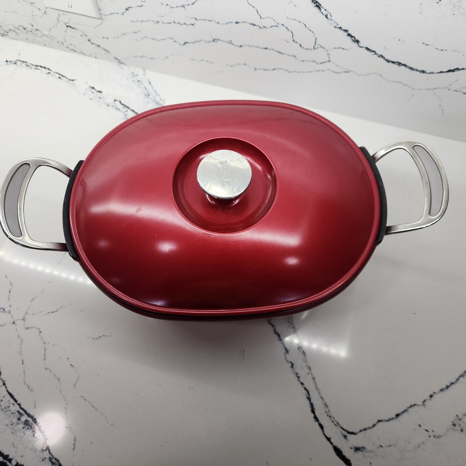 T-fal Oval Covered Pot 6.3 Qt Ruby RED 12″ Nonstick
