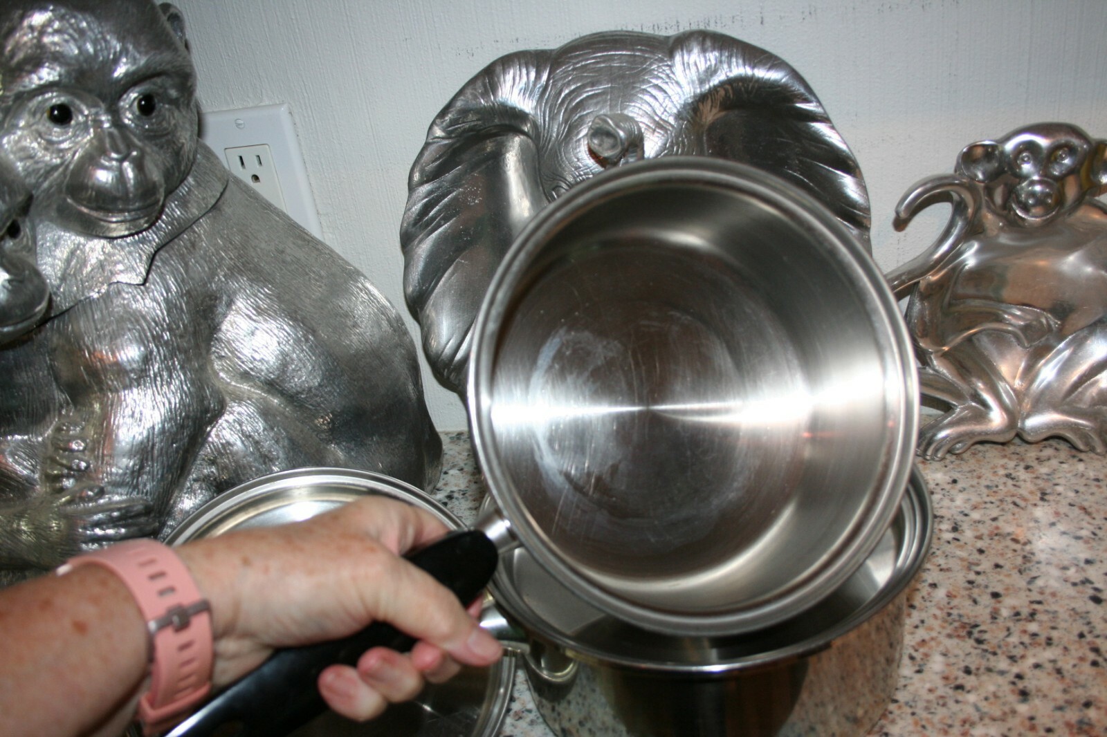 1 SAUCE PAN 1 1/2 QUART REGAL STAINLESS STEEL 18/8 3 PLY (ONE PAN)