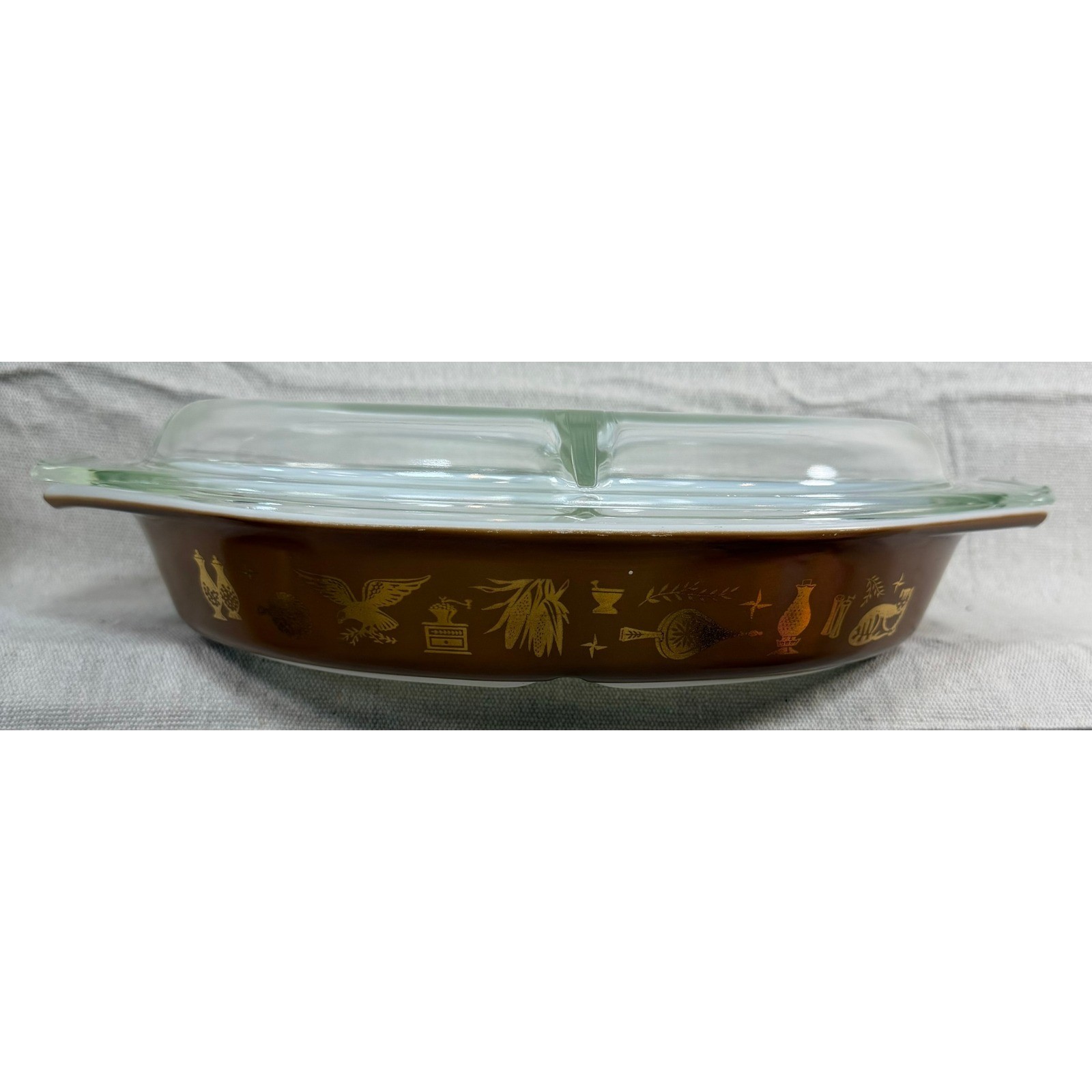 Vintage Pyrex Early American 1.5 Quart Divided Casserole Dish 043 Brown Gold Lid
