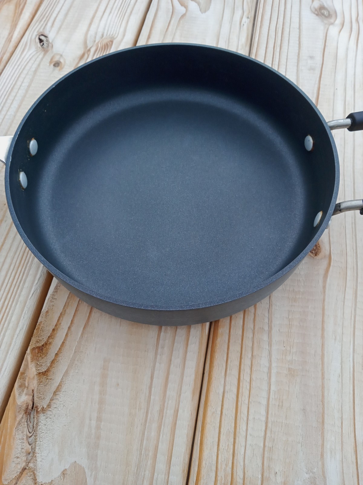 Kitchen Essentials From Calphalon 10″ Pan With Tempered Glass Lid 3qt Saute