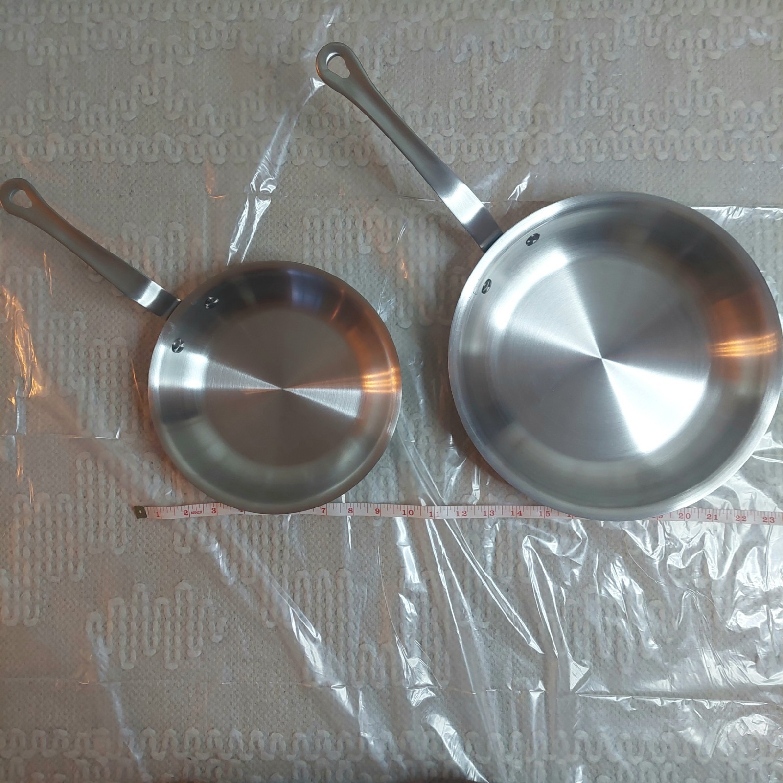 NWOT! Quince 8 Piece Set- 5ply Stainless Steel Non-Toxic Cookware! (SE)