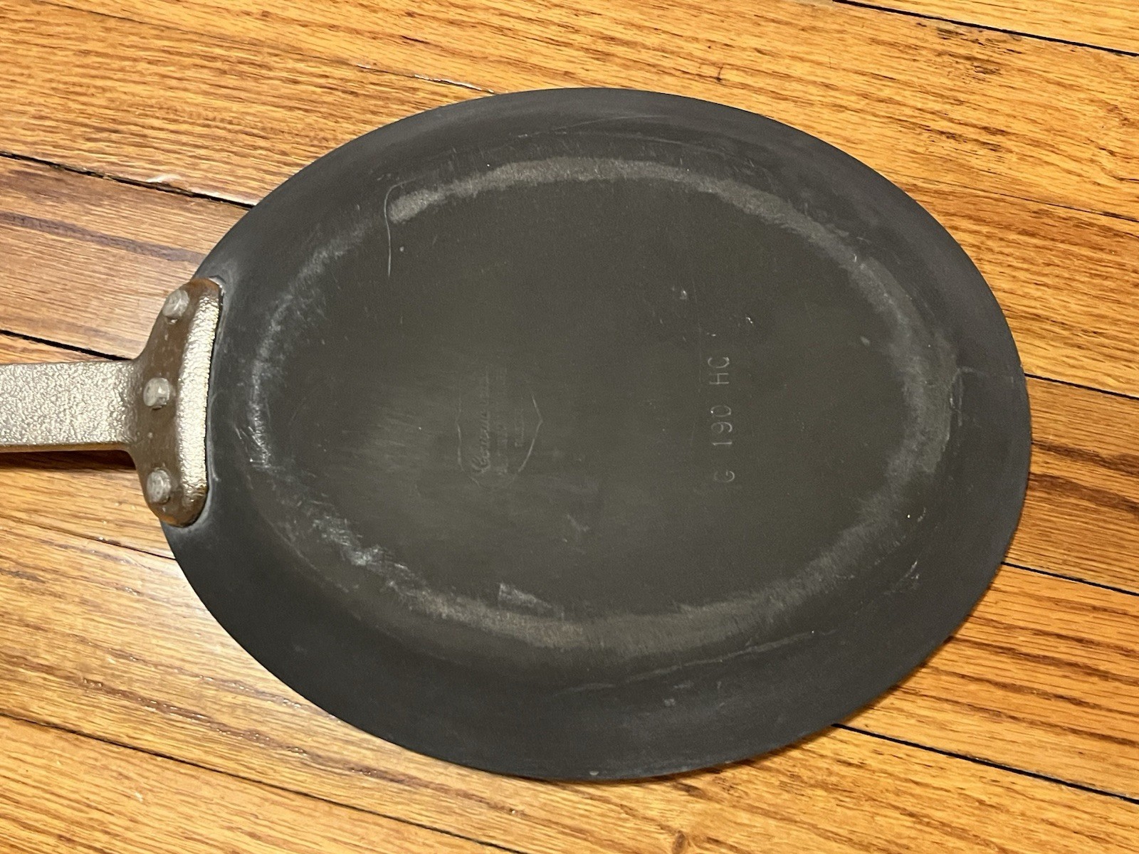Commercial Aluminum Cookware G 190 HC 10″x8″ Oval Skillet Pan