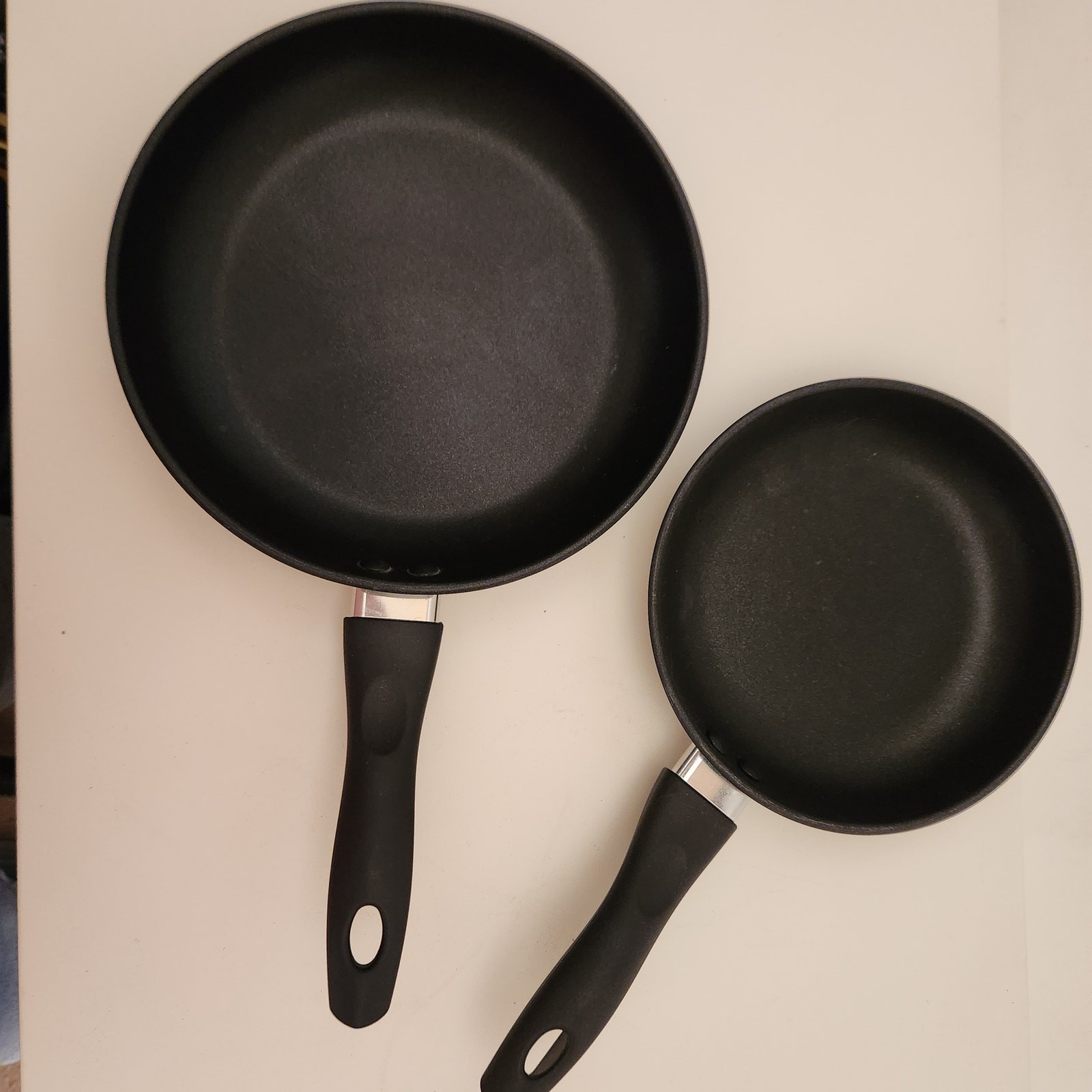 Good condition One small and one large non stick cook ware set