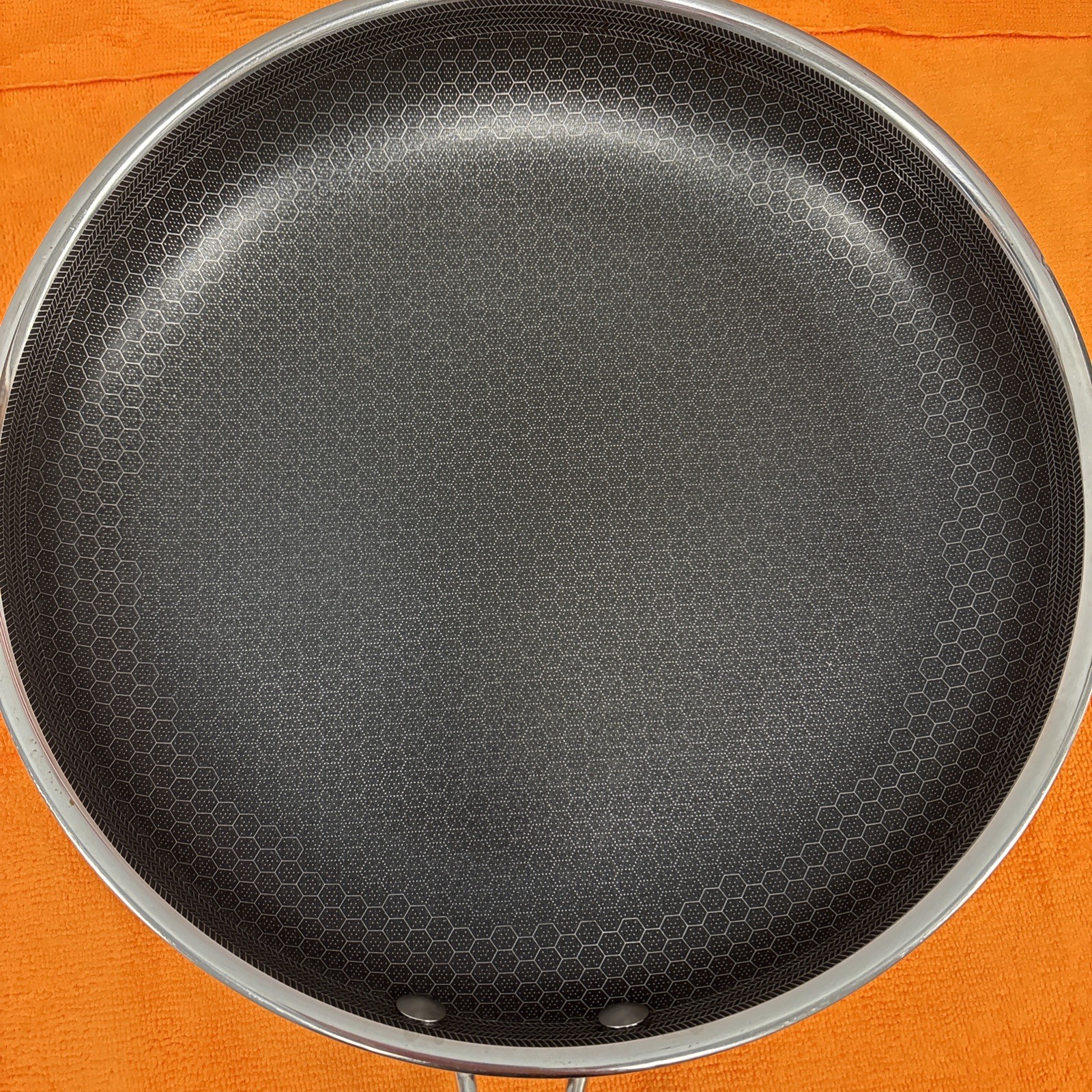 HexClad 12″ FRYING PAN 12-Inch 12 Hybrid Non-Stick NO Lid – Used Good Condition
