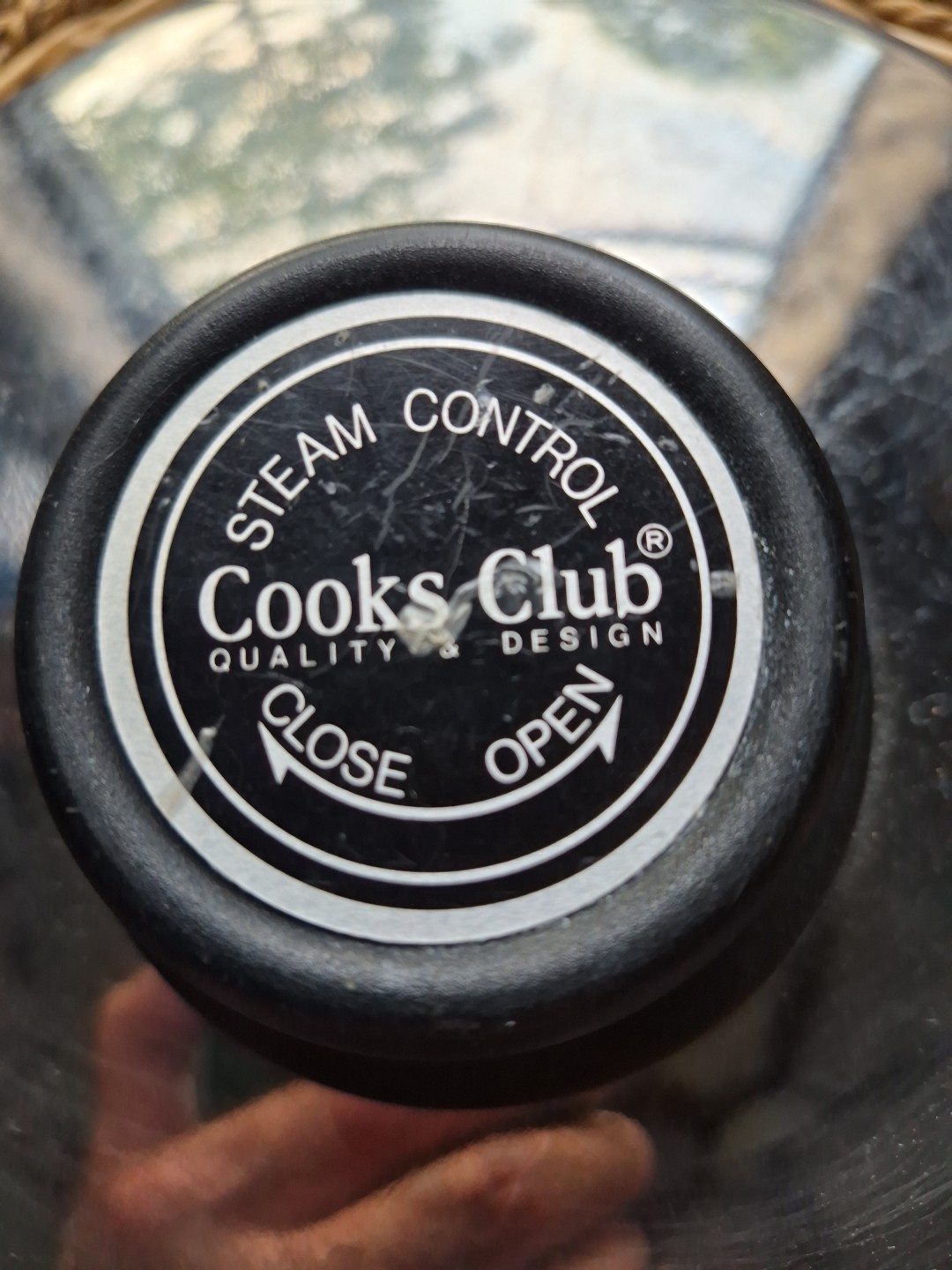 Cooks Club Steam Control 8″ Lid ..Close / Open Control