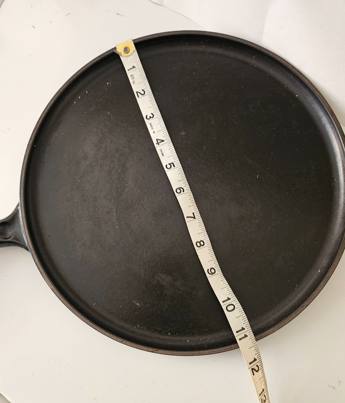 Staub Cast Iron Crepe Pan Black Matte Pre Owned 11 inches Made in France~ 28