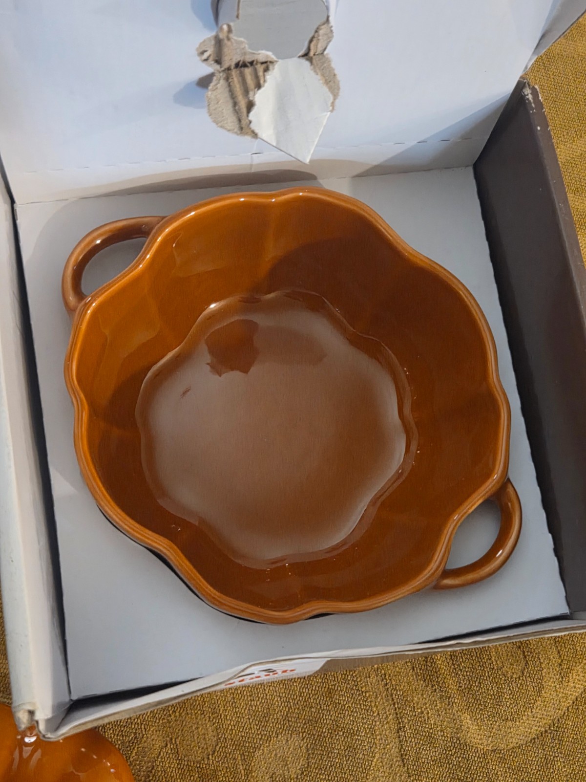 NEW Staub Ceramic .75 Quart 5.7” Pumpkin Cocotte – Burnt Orange
