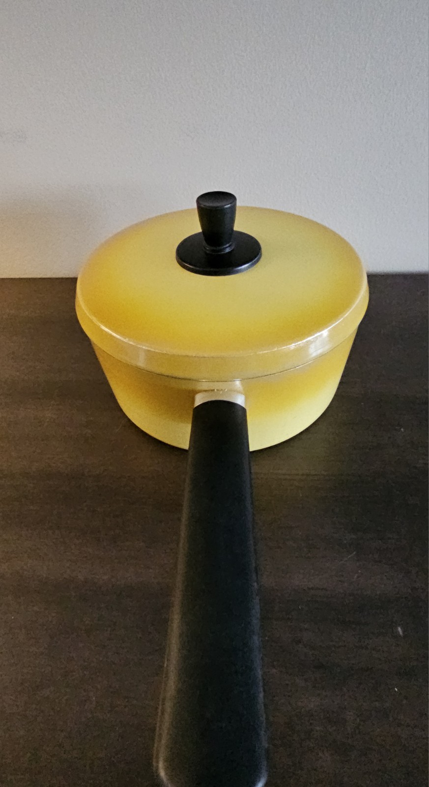 Kitchen Delight Harvest Gold 1-1/2 And 2 Quart Covered Sauce Pans