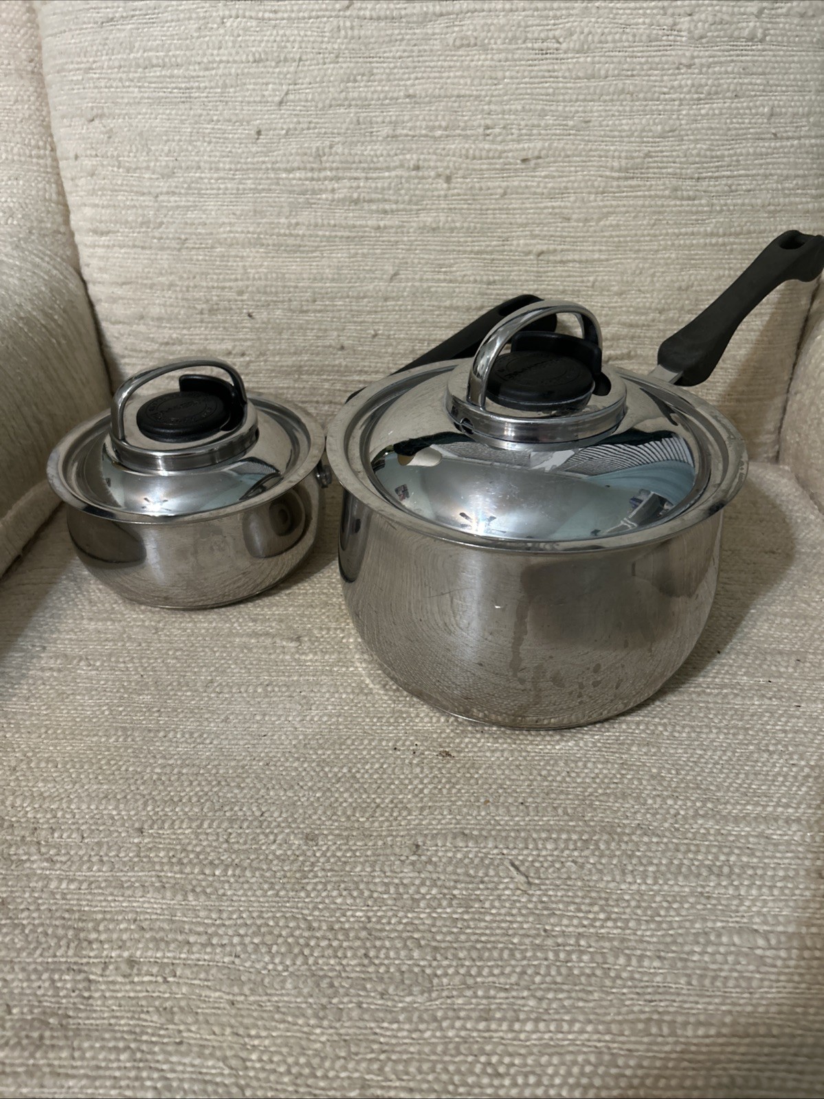 Farberware 18/10 Stainless Steel .09 Liters And .20 Liters.