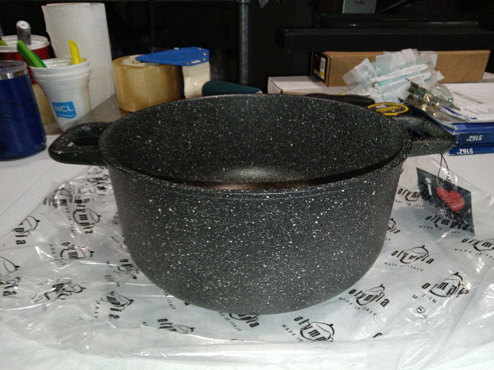 Olympia Hard Cook 9.5 Inch Round Non-Stick PFOA-Free Die-Cast Aluminum Casserole