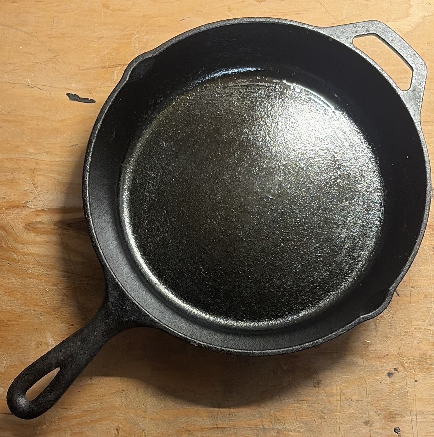 Lodge 10 in Cast Iron Skillet Frying Pan Round. About 10 years old