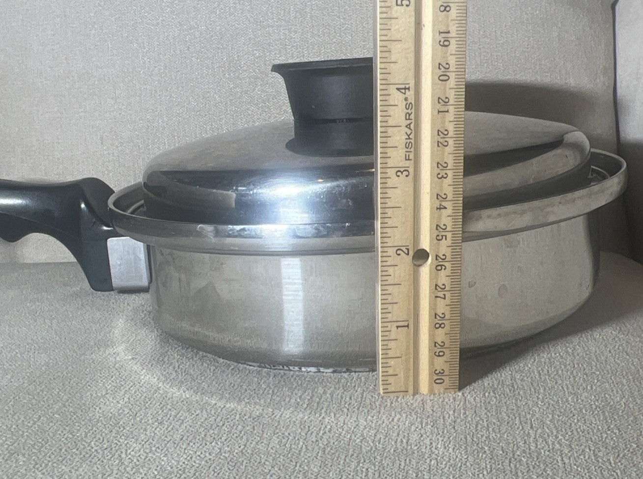 Vintage Chef’s Ware Towncraft 9″ Sauce Pan Frying 2.5 Qt Stainless Steel w/ Lid