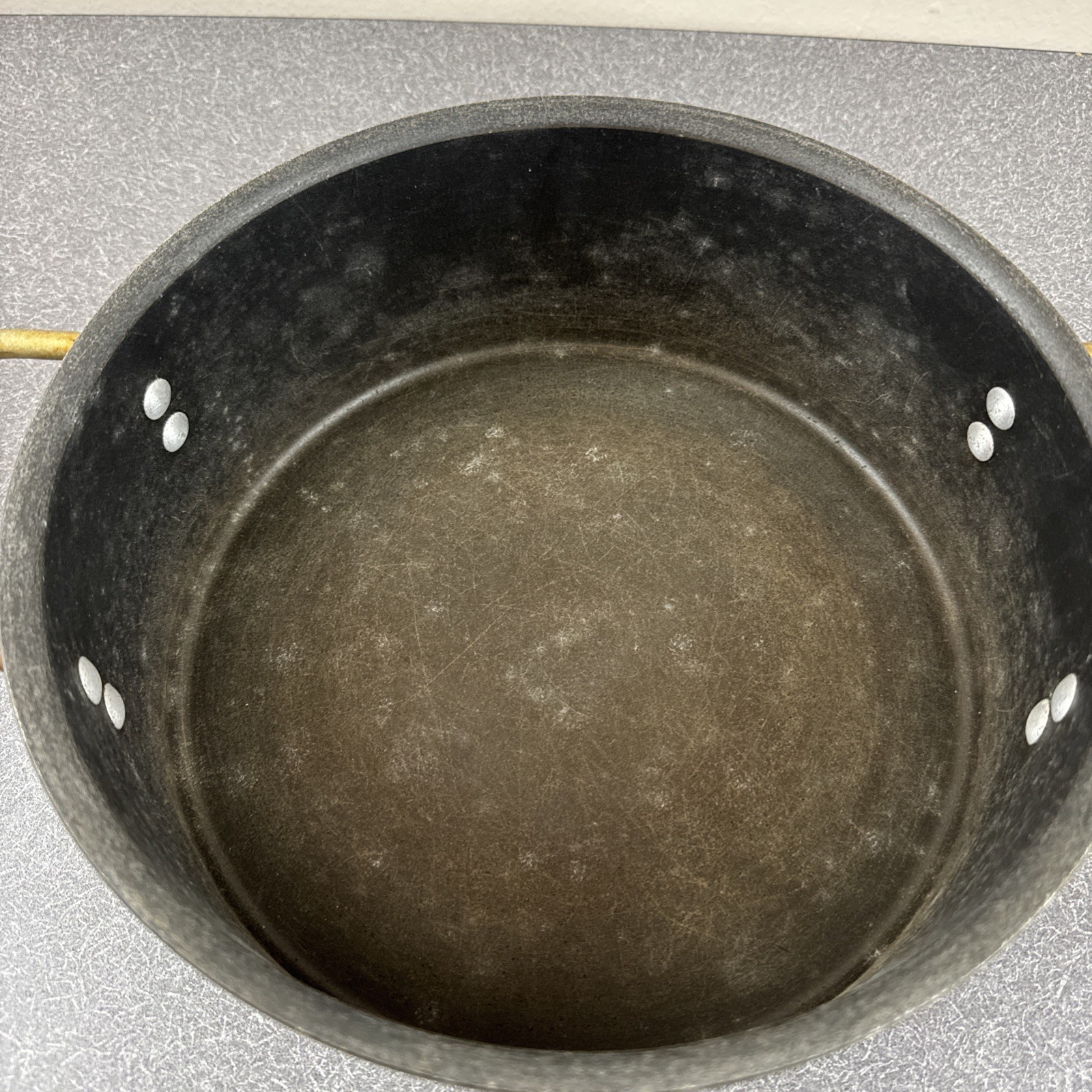 Calphalon 5 Qt 8785 Pot Anodized Aluminum Pot + 311C Lid See Pictures.