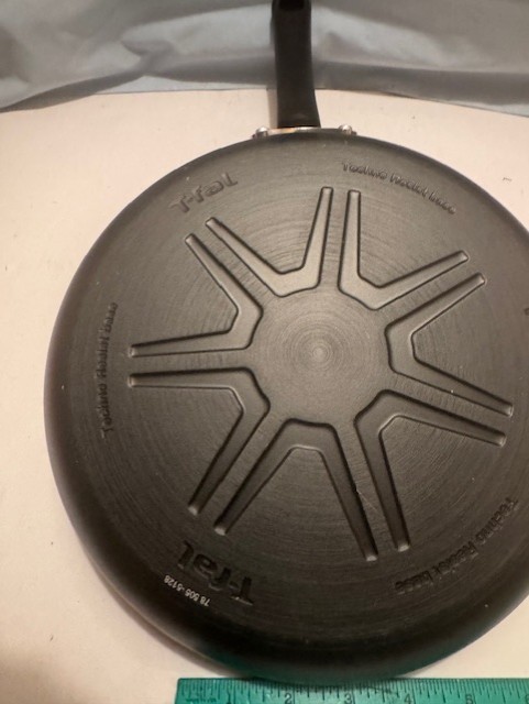 NEW T-FAL ULTIMATE Hard Anodized ALUM TITANIUM NON STICK THERMO SPOT 10″ FRY PAN