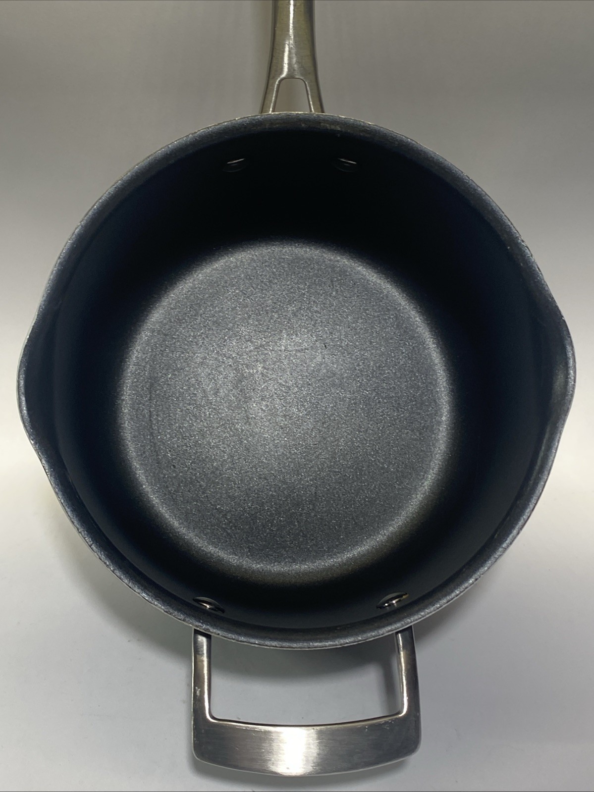 Member’s Mark 4Qt Saucepan Pour Spout Rim Anodized Dual Riveted Handles Heavy!