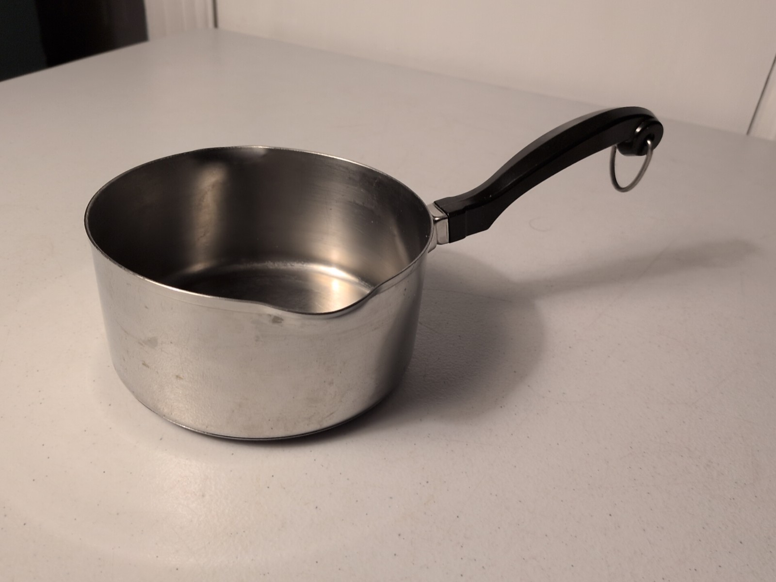 Farberware 1 Quart Saucepan 18/10 Stainless Steel double pour pot