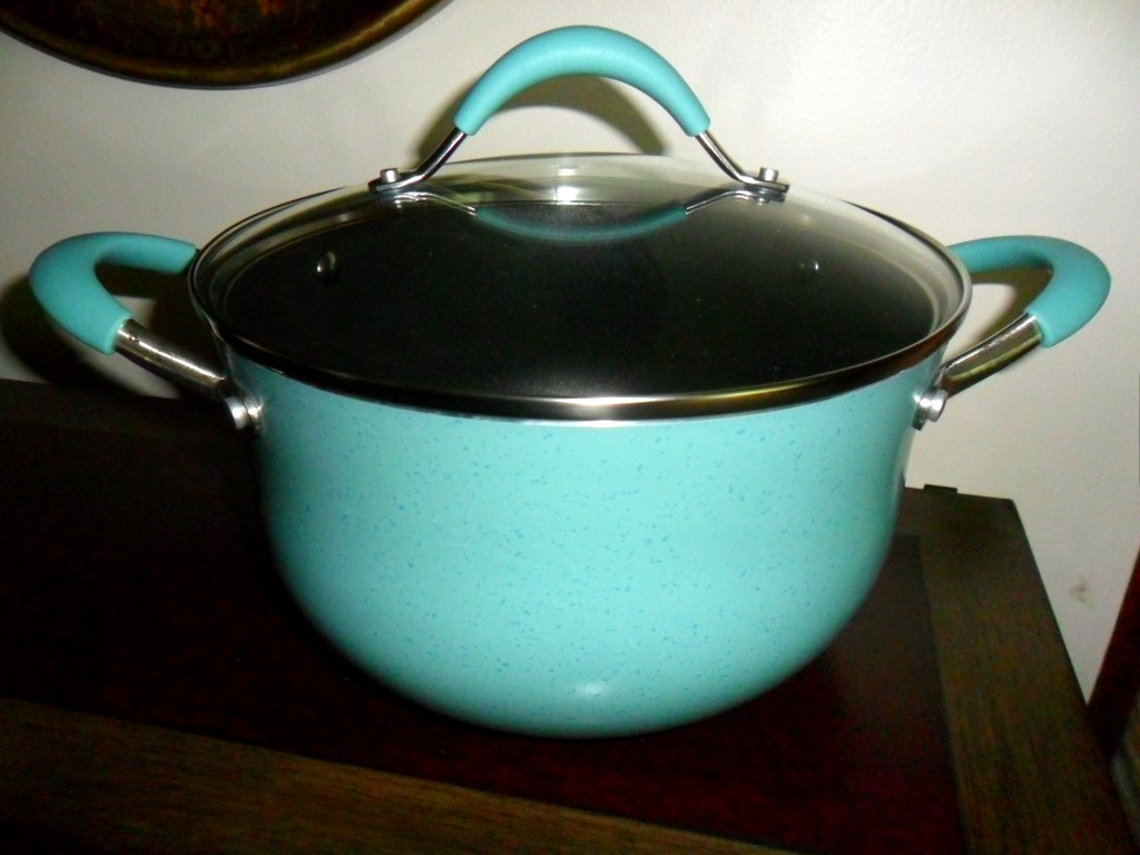 Turquoise Speckle 5 Quart. Pioneer Woman Dutch Oven with Lid NEW