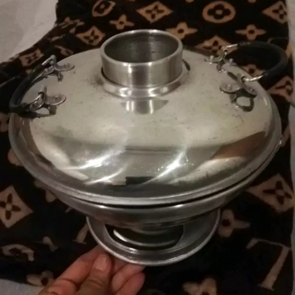 Thai Tom Yum Hot Pot Aluminum 22cm Flamingo Chimney Steamboat With Lid