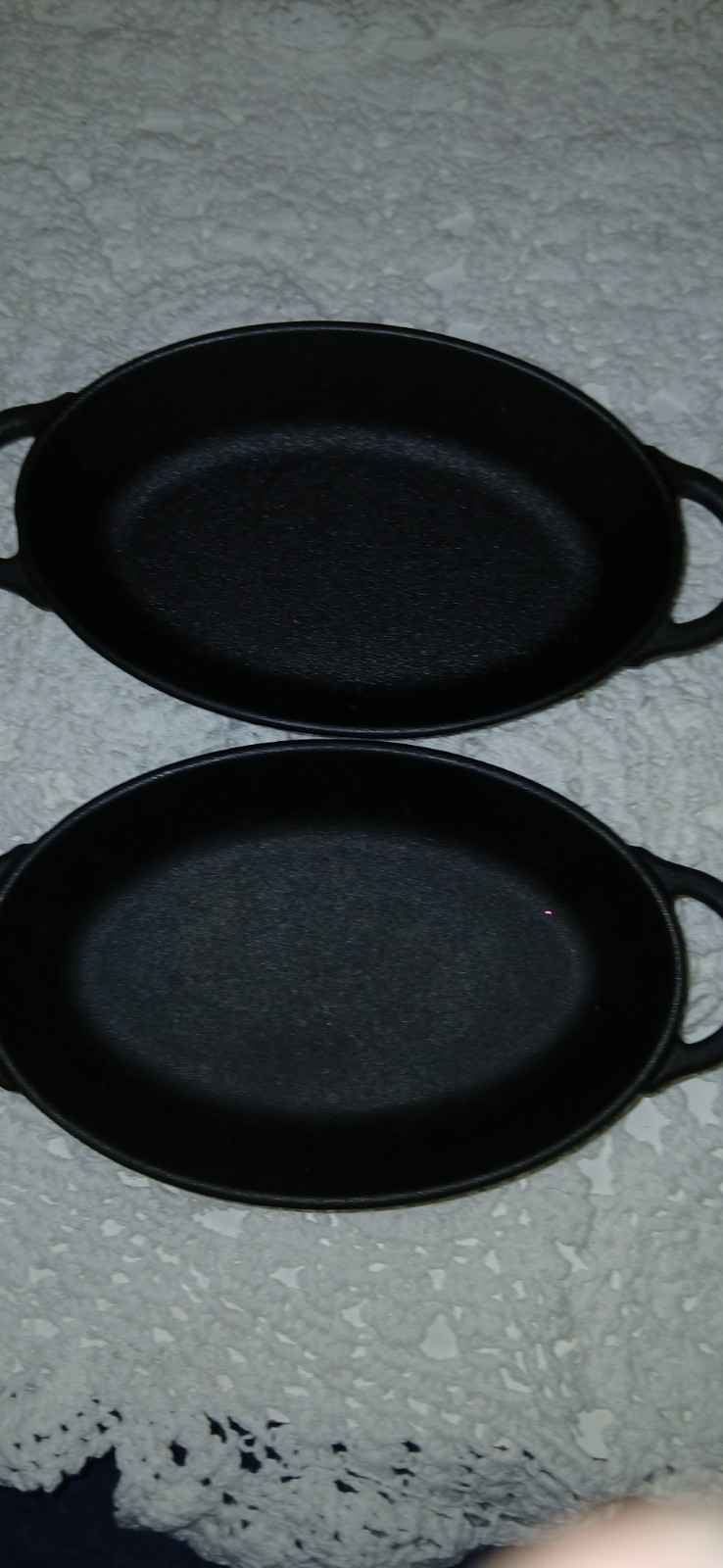 Pioneer Woman 2-Pc Black Oval Cast Iron Non-Stick Casserole Dishes, 0.5 qt