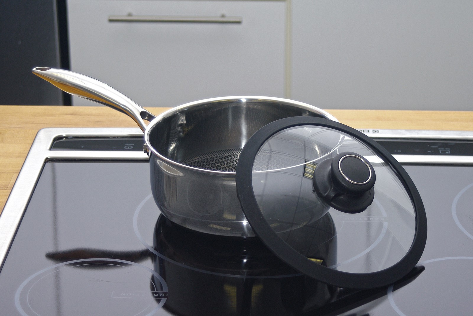 Frieling Black Cube Hybrid Quick Release 2.5 Quart Saucepan, 8-Inch