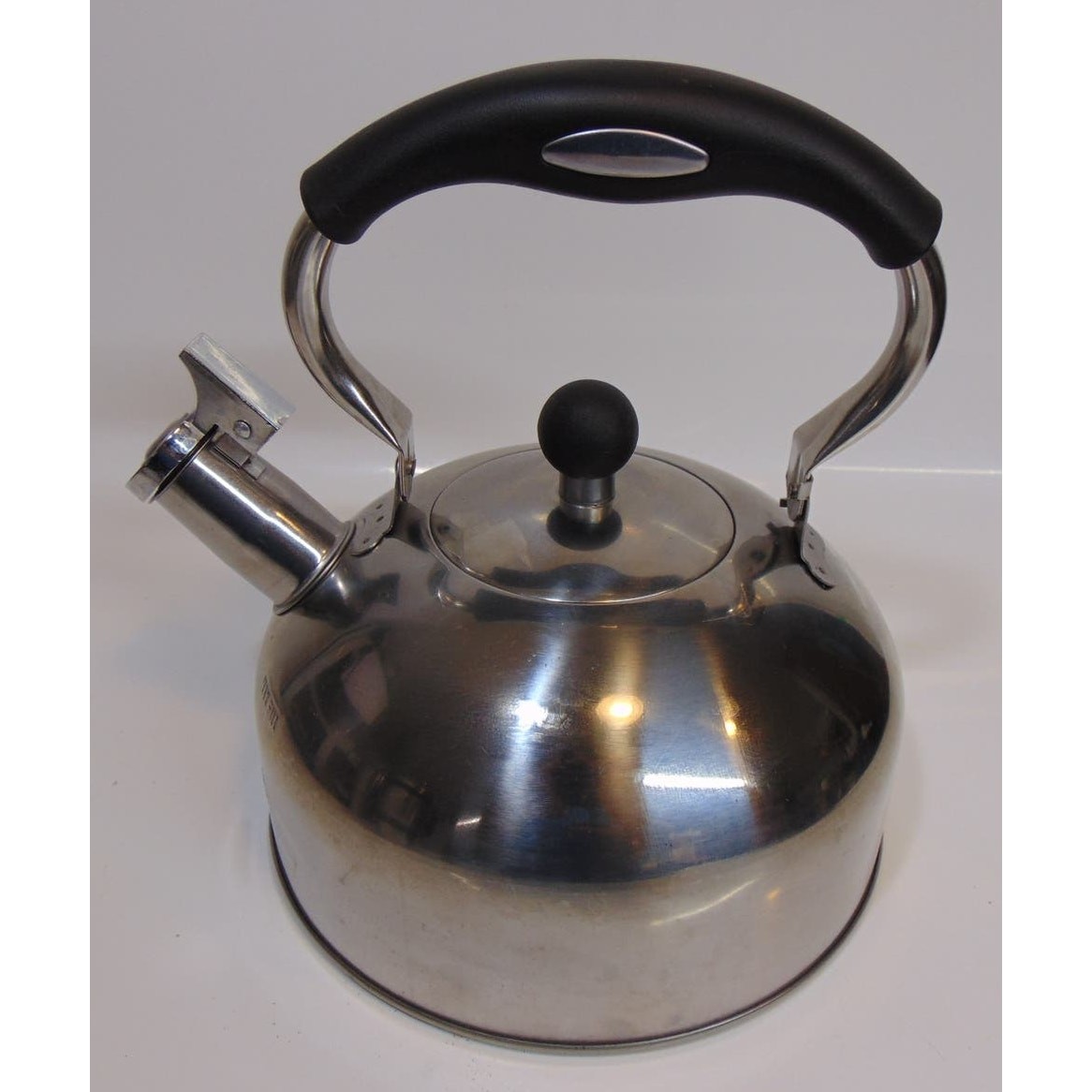 Whistling Tea Kettle Stove Top Stainless Steel Pot Water Coffee Boiling Silver