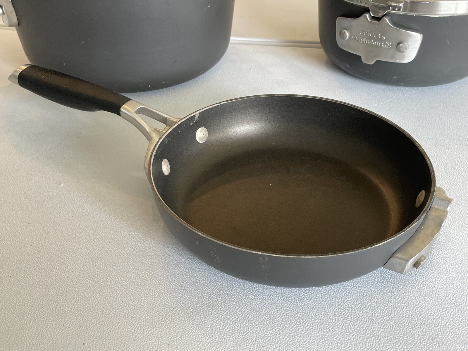 Select by Calphalon Nonstick Frying Skillet Pan 8 inch, 2.5 Qt Pot & 1 Lid Black