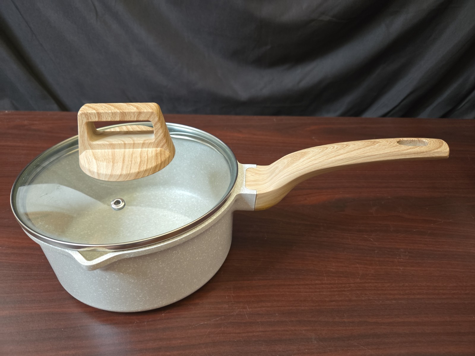 Natural Elements 7″ Saucepan with Glass Lid 1.8 qt Cookware Pan Ivory Preowned