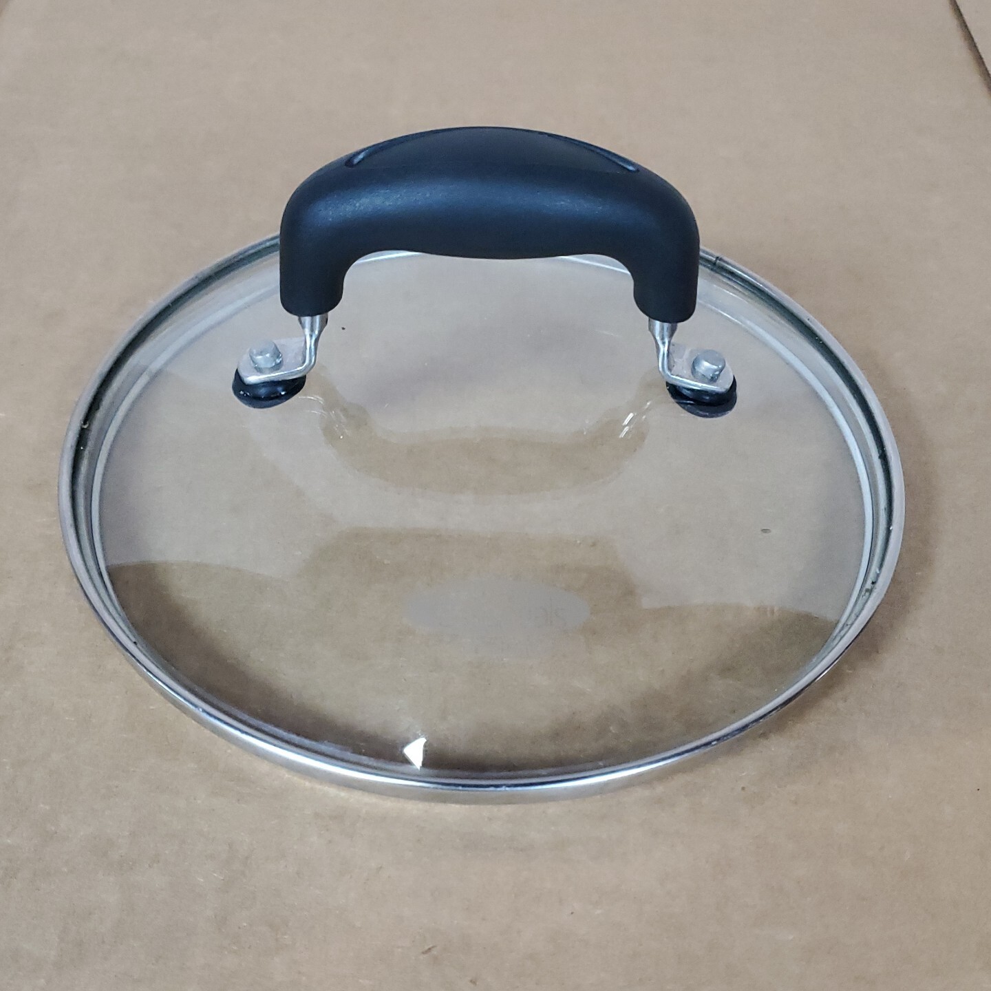 Calphalon Kitchen Essentials 6 5/8″ ID 7 1/8″ OD Round Lid w/ Stay Cool Handle