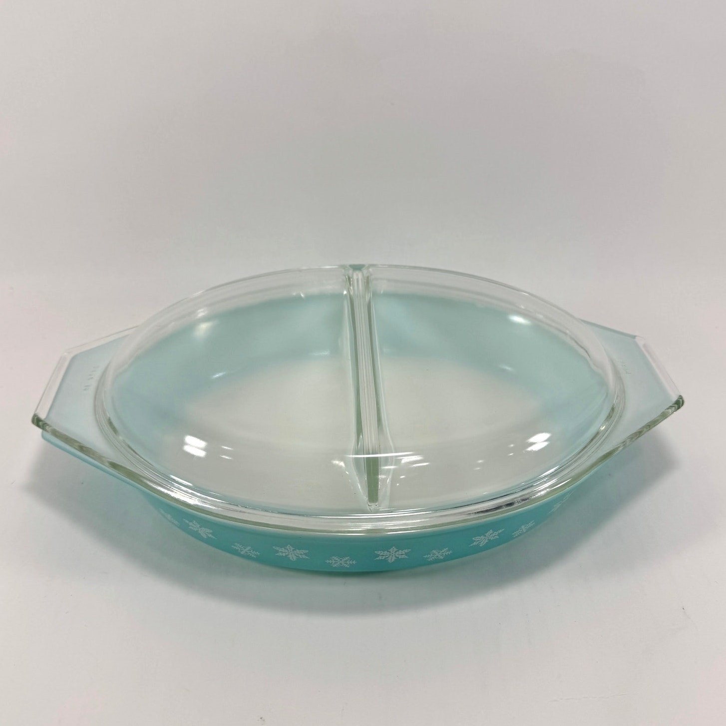 Vintage Pyrex Turquoise Snowflake Divided Casserole Dish Lid MCM 1 1/2 Qt