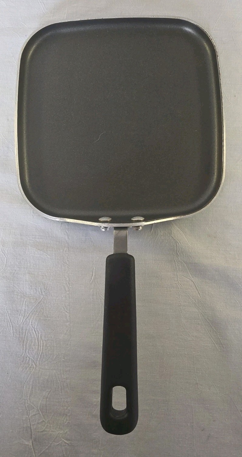 Farberware Mini Square 6.5″ Non-stick Egg Pancake Frying Pan Skillet