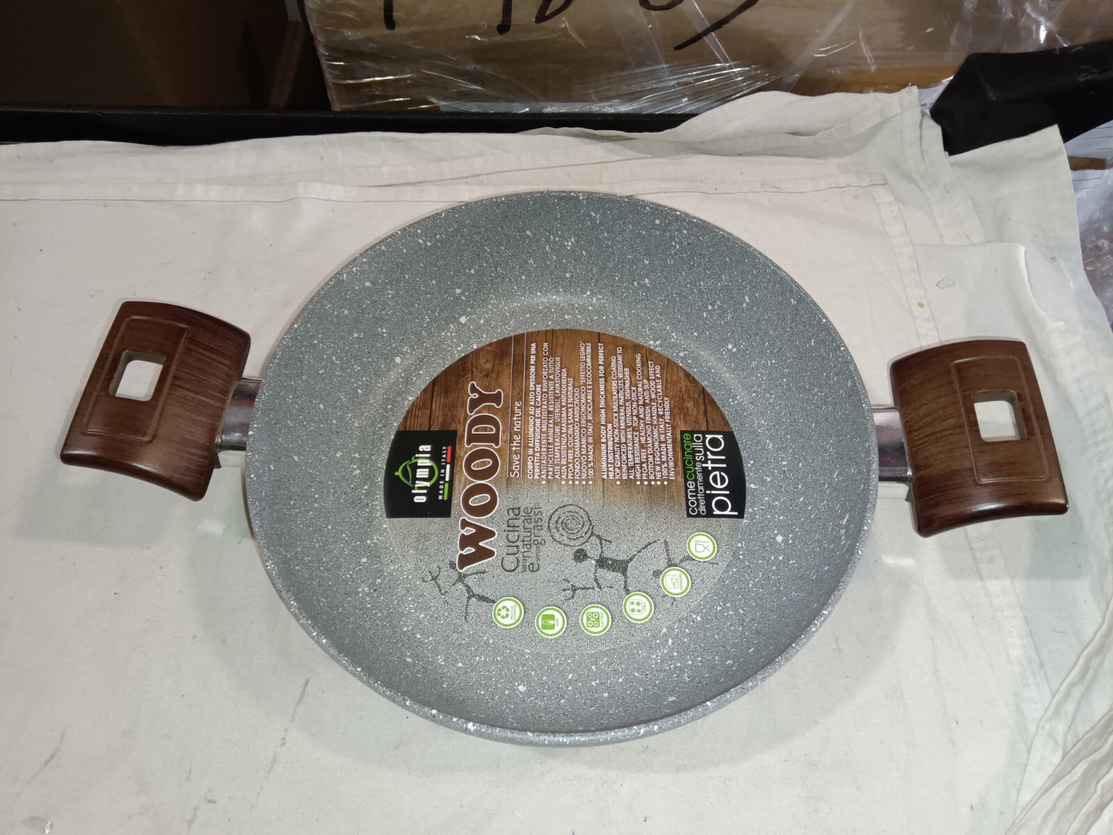 Olympia Woody Aluminium Nonstick Deep Pan, 9.4-Inches