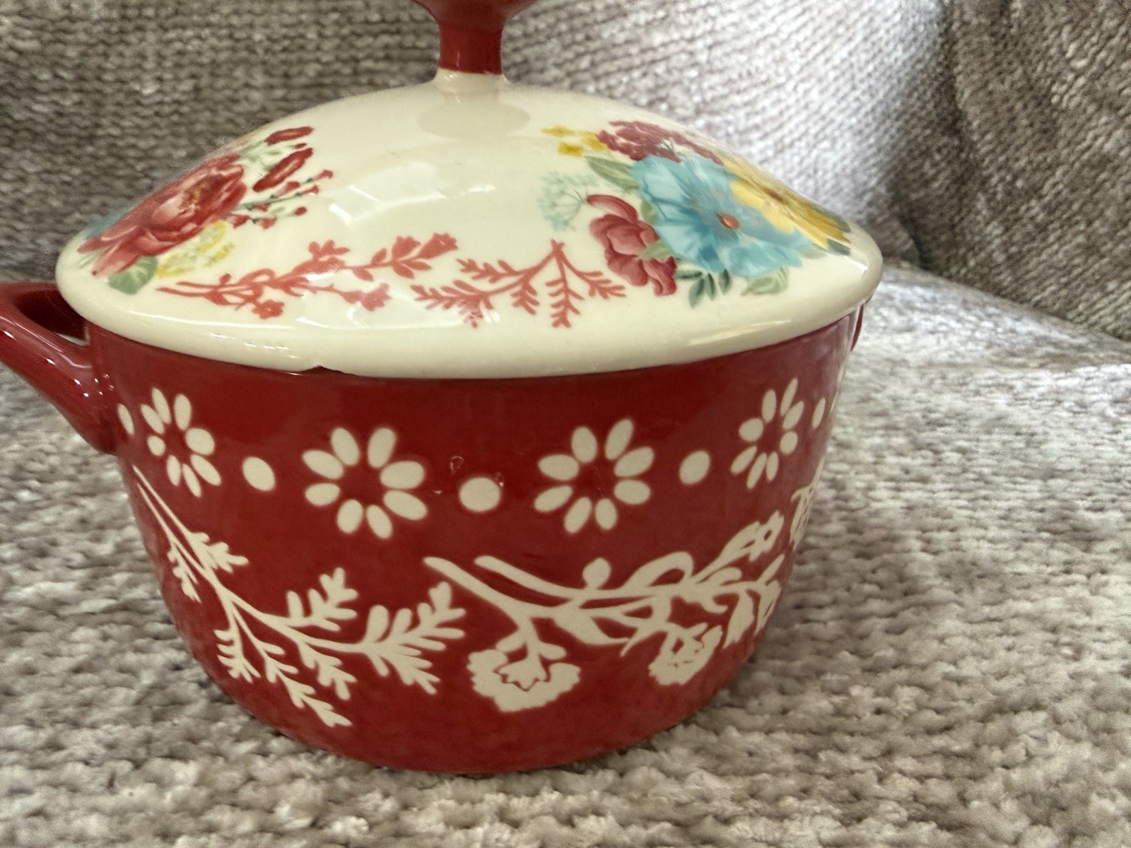 Pioneer Woman Fancy Flourish Mini Cocotte Lid 1 Quart Red Brand New Has Flaw