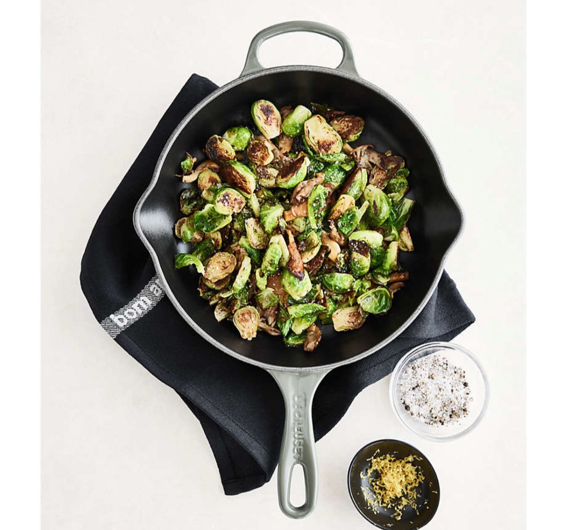 New Le Creuset Signature Thyme Green 10.25″ Enameled Cast Iron Skillet