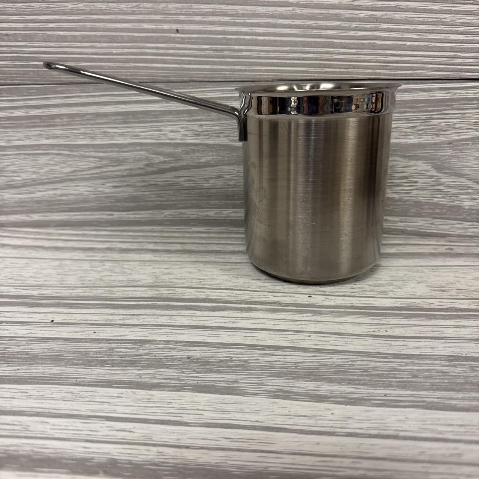 Stainless Steel 1Qt. Pourspout Saucepan Gourmet Standard