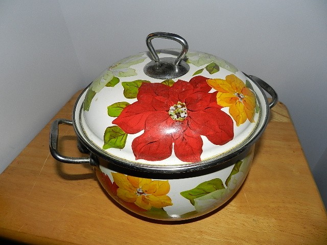 Vtg Pioneer Woman Floral 4 Quart Dutch Oven stock pot with Lid Multi Colors