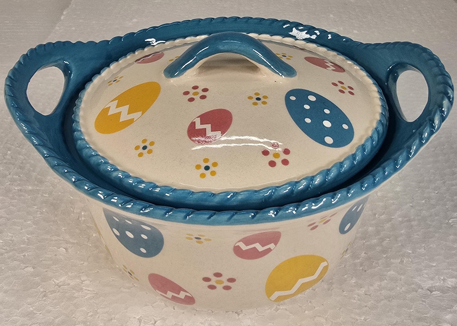 Temp-tations Tara Easter Egg Covered Dish Blue Handles Small 16oz Ceramic Spring