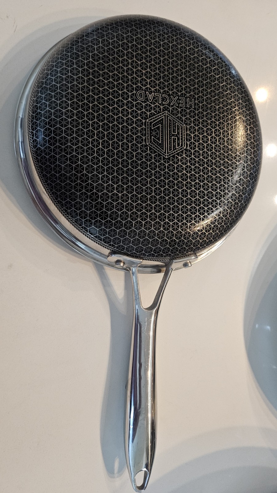HexClad 8 Inch Hybrid Nonstick Fry Pan Skillet w Lid Stainless Steel