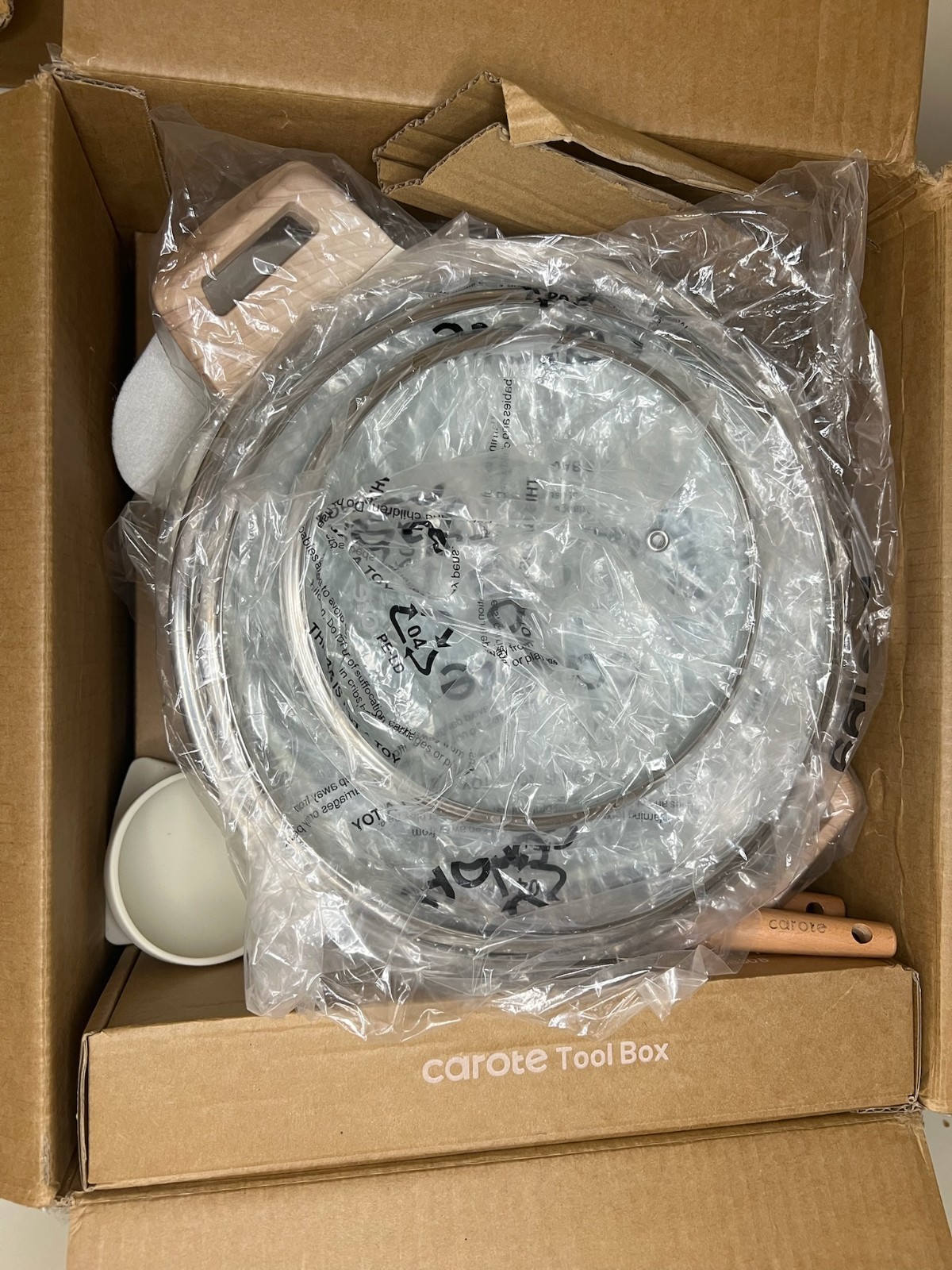 Carote 14 Pcs Cream White Pots Pans Cookware Set Non Stick New